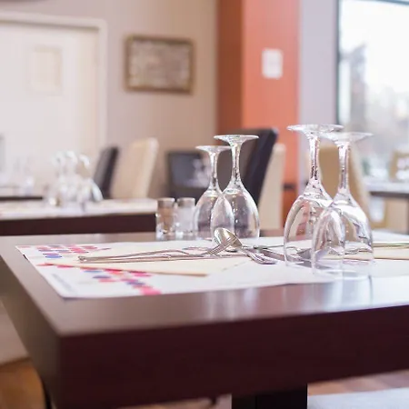 Hotel The Originals City, Le Sextant, Toulouse Sud Labège