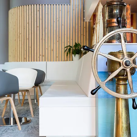 Hotel The Originals City, Le Sextant, Toulouse Sud Labège