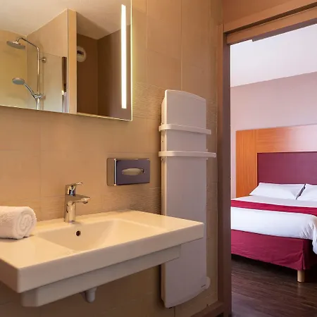 호텔 The Originals City, Le Sextant, Toulouse Sud 라베지