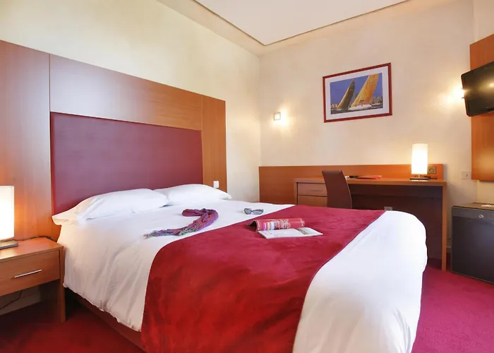 Hotell The Originals City, Le Sextant, Toulouse Sud 3*